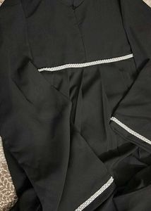 Style Zip Black Abhaya