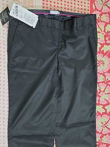 Arrow Women Brand New Black Pants/Tro