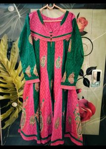 kurta set ( dupatta nd bottom)
