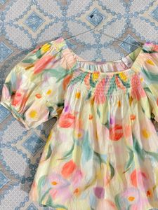prettiest puff sleeves floral top