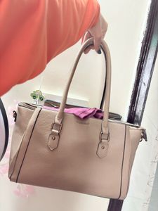 Van Heusen Handbag | Very Good Condition |Spacious