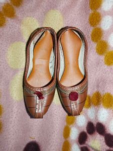 Kids Ethnic Brown Jutti Flats