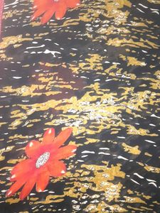 Floral Print Saree with blouse piece.