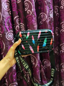 Funky Feather Design Crossbody Bag