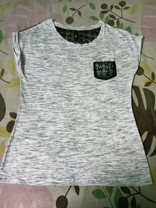 Max Women Wear T-shirt