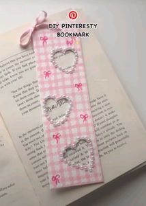 DIY CUSTOMIZED BOOKMARK 🔖