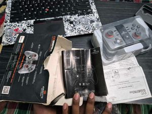 Amkette Evo Gamepad Go Brand New