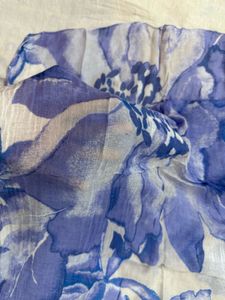 Brand new Floral Stoll