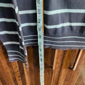 Authentic Tommy Hilfiger Pullover - Chest 40