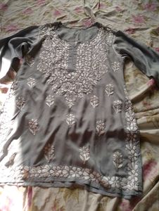 Grey Chikankari Short Kurti ❤️🎀