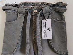 Grey Skinny Jeans With Belt