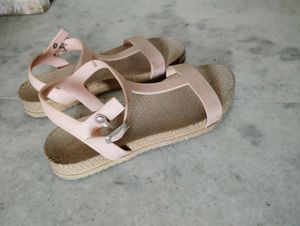 Best For Rainy Season N Casual Day