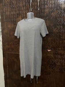 H&amp;M Gray T-Shirt Dress - Casual Chic