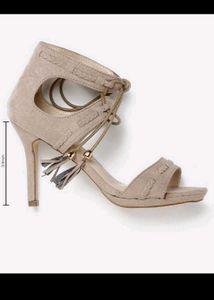 Combo Of 3 Heels. Got Them Here But They Are Big.