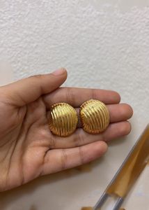 Vintage Gold Shell Earrings