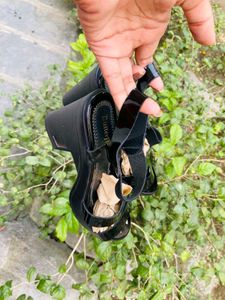 Black Heel