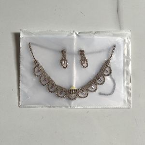 Rhinestone Necklace &amp; Earring Set