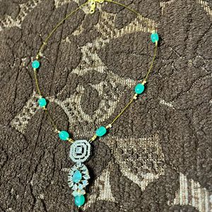 Premium Necklace Green Pearls (Invisible Chain)