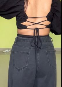 Trendyol Black Puff-Sleeve Crop Top with Crisscros