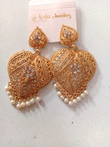 Gold Touch Earrings &amp; Mang Tikka Set