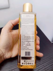 Namyaa Body Toning and Sculpting Oil