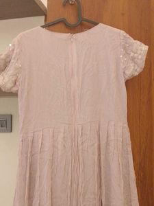 Ladies Top wear
