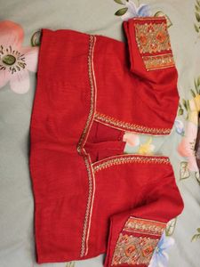 Elegant Red Saree with Gold Embroidery