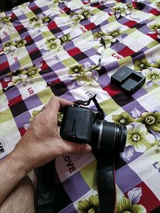 Professional Canon D 550 Canera