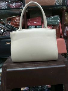 Elegant Premium Quality Handbag 👜