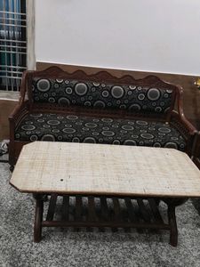 5 seater sofa set with table