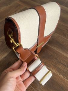 Mango-Crossbody Bag