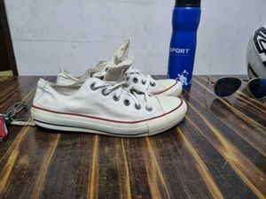 Converse Sneakere. Unisex.