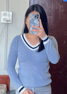 Blue V-Neck Long Sleeve Top