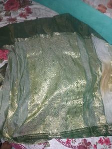 Green And Beige Saari