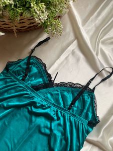 Slip / Cami ( Sleepwear )
