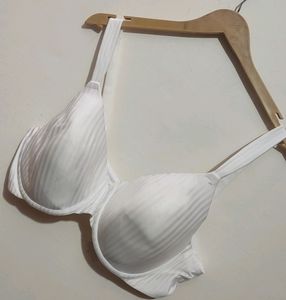 White Bra For Girl Or Women 38 D Size