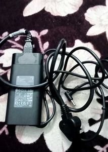 HP LAPTOP CHARGER NEW AND ORIGINAL 135 WATT