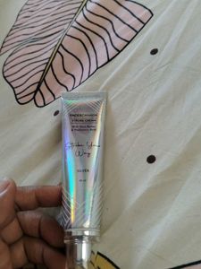 Faces Canada Strobe Cream
