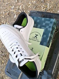 Nike White Casual Sneakers