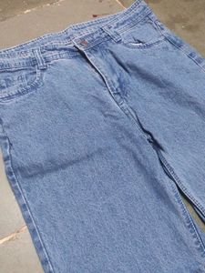 women&#39;s jeans