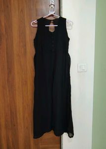 Black Sleeveless Kurti (Size 34)