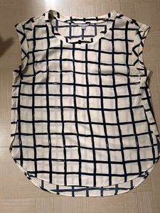 White And Black Check Tshirt/ Top