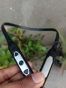Stylish Wireless Neckband (Micro USB Charging)