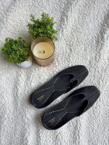 Anouk Black Juttis
