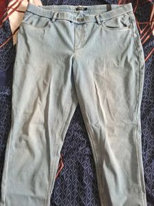 Light Wash Denim Jeans