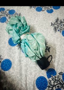 Foldable umbrella