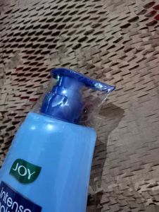 Intense Moisture Dryness Repair Body Lotion 750ml.