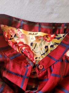 WOMEN&#39;S FLORAL SHIRT