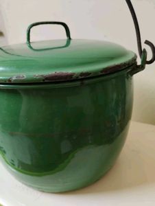 Vintage Green Cooking Pot