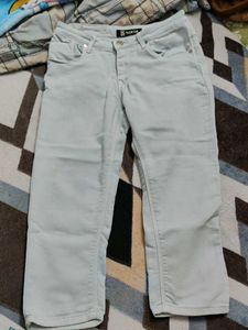 Premium Denim Cropped Jeans